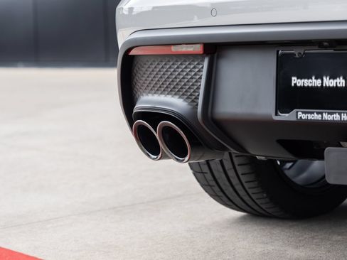 New 2026 Porsche Macan GTS AWD/4WD image 16