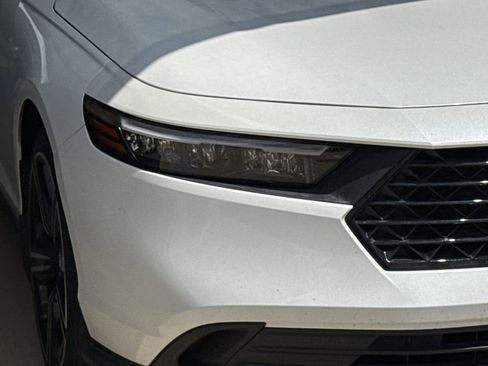 Used 2023 Honda Accord Sport image 4