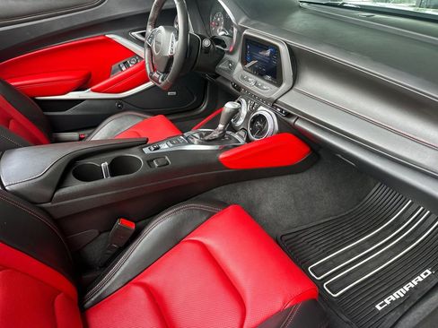 Used 2023 Chevrolet Camaro SS RWD image 16