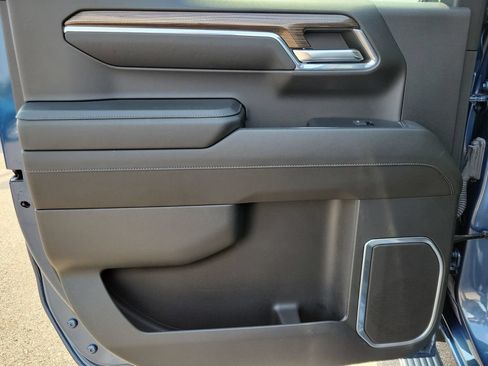 Certified 2024 Chevrolet Silverado 1500 LT AWD/4WD image 25