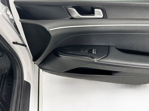 Used 2022 Kia K5 LXS image 30