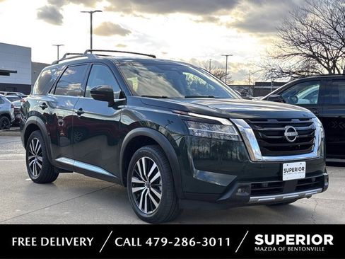Used 2023 Nissan Pathfinder Platinum w/ Cargo Package image 1