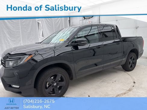 Used 2023 Honda Ridgeline Black Edition image 3