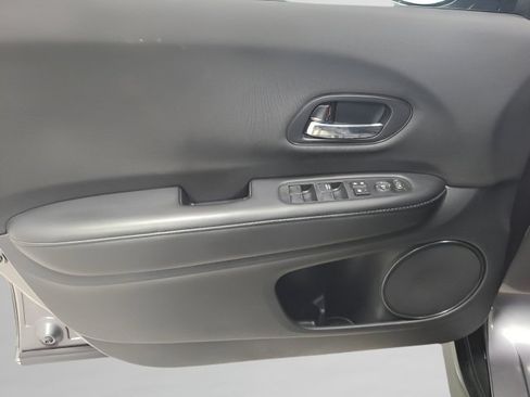 Used 2021 Honda HR-V Sport image 21