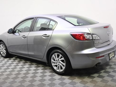 Used 2012 MAZDA MAZDA3 i Touring FWD image 3