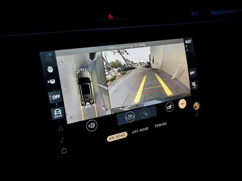 New 2026 Land Rover Range Rover Long Wheelbase SE image 45