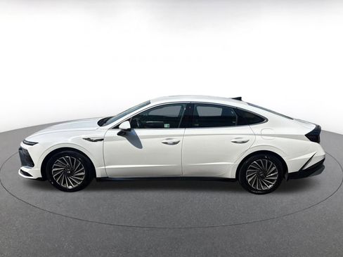 Used 2025 Hyundai Sonata SEL FWD image 10