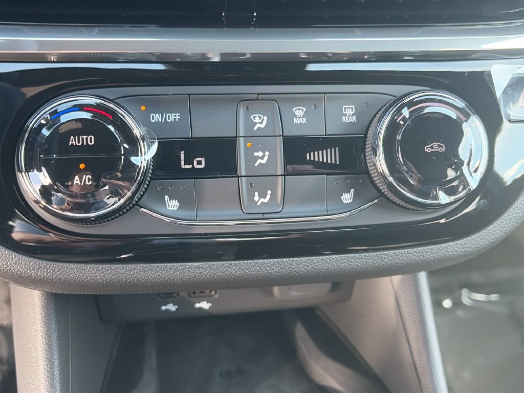 New 2026 Buick Envista Sport Touring w/ Convenience I Package FWD image 23