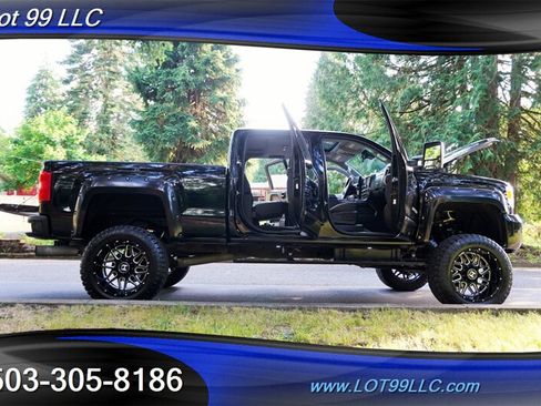 Used 2016 GMC Sierra 2500 Denali w/ Duramax Plus Package AWD/4WD image 32