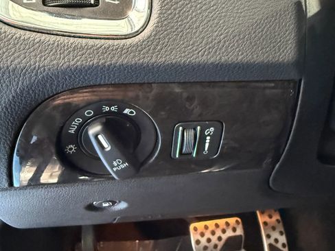 Used 2015 Dodge Durango Limited w/ Mopar Chrome Appearance Group image 39