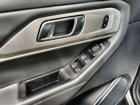 New 2026 Ford Explorer Active w/ Active Comfort Package RWD image 14