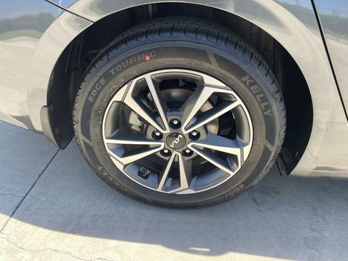 Used 2023 Kia Forte LXS FWD image 30