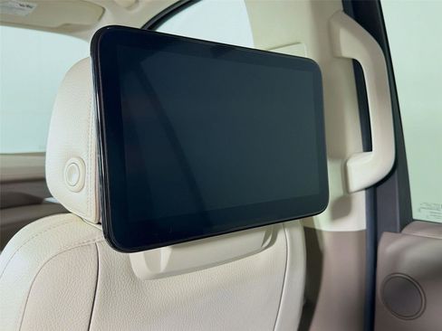 Used 2021 GMC Yukon Denali w/ Denali Ultimate Package image 28