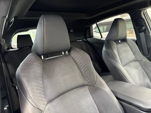 New 2026 Toyota C-HR AWD/4WD image 16