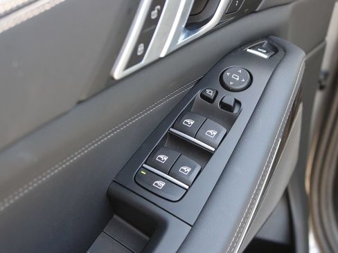 Used 2026 BMW X5 xDrive40i AWD/4WD image 8