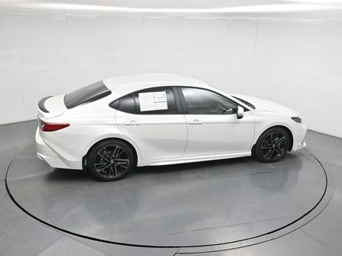 Used 2026 Toyota Camry XSE FWD image 39