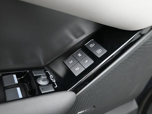 New 2026 Land Rover Range Rover Velar S AWD/4WD image 19