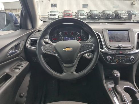 Used 2021 Chevrolet Equinox LT AWD/4WD image 16