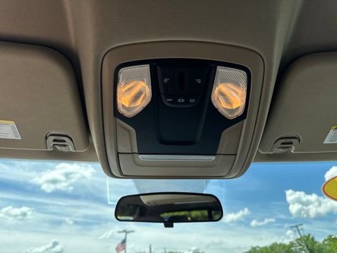 Used 2020 RAM 1500 Big Horn AWD/4WD image 15