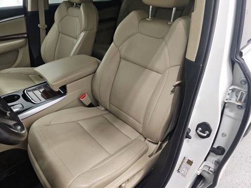 Used 2018 Acura MDX SH-AWD image 15