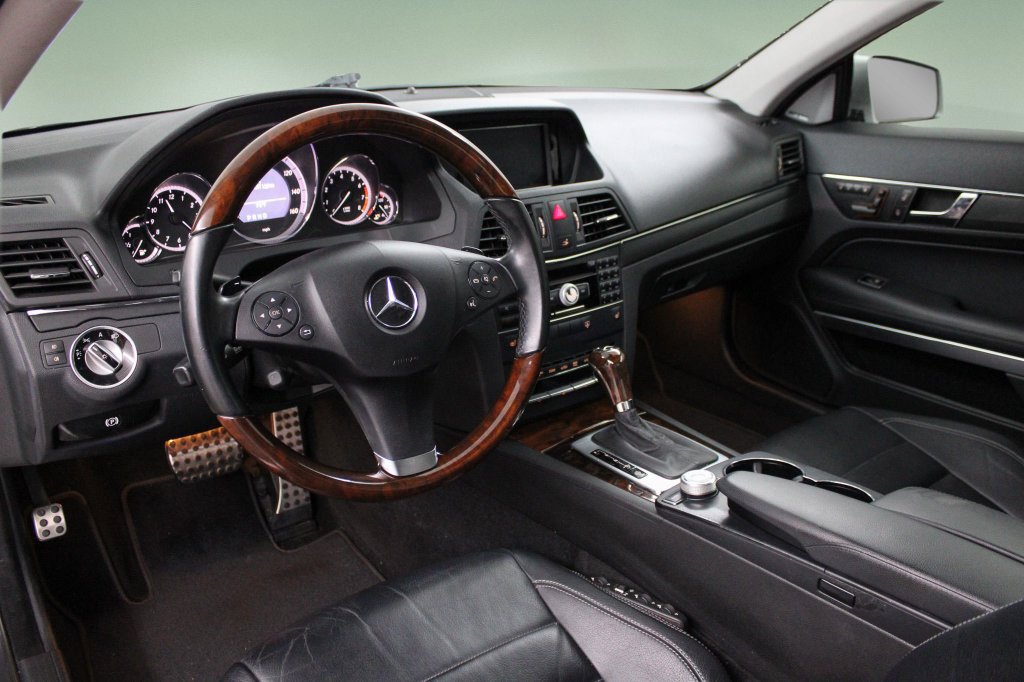Used 2011 Mercedes-Benz E 350 Coupe image 2