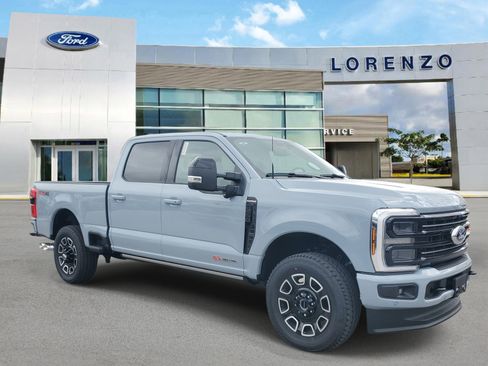 New 2026 Ford F250 Platinum AWD/4WD image 3