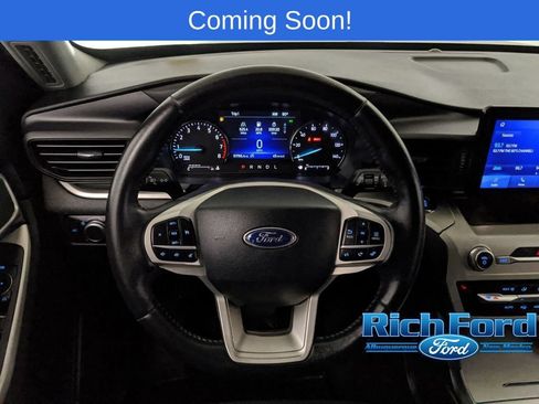 Certified 2021 Ford Explorer XLT RWD image 10