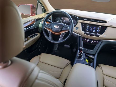 Used 2019 Cadillac XT5 Platinum AWD/4WD image 24