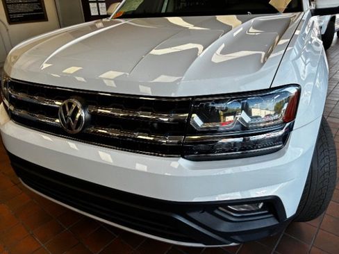 Used 2020 Volkswagen Atlas SE w/ Panoramic Sunroof Package FWD image 8