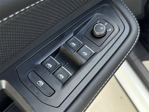 New 2026 Volkswagen Atlas SE image 11