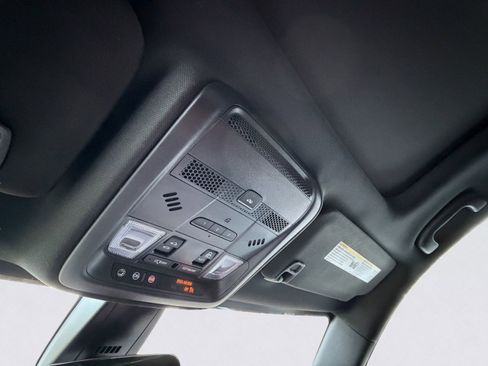 Used 2021 Cadillac XT5 Premium Luxury image 38