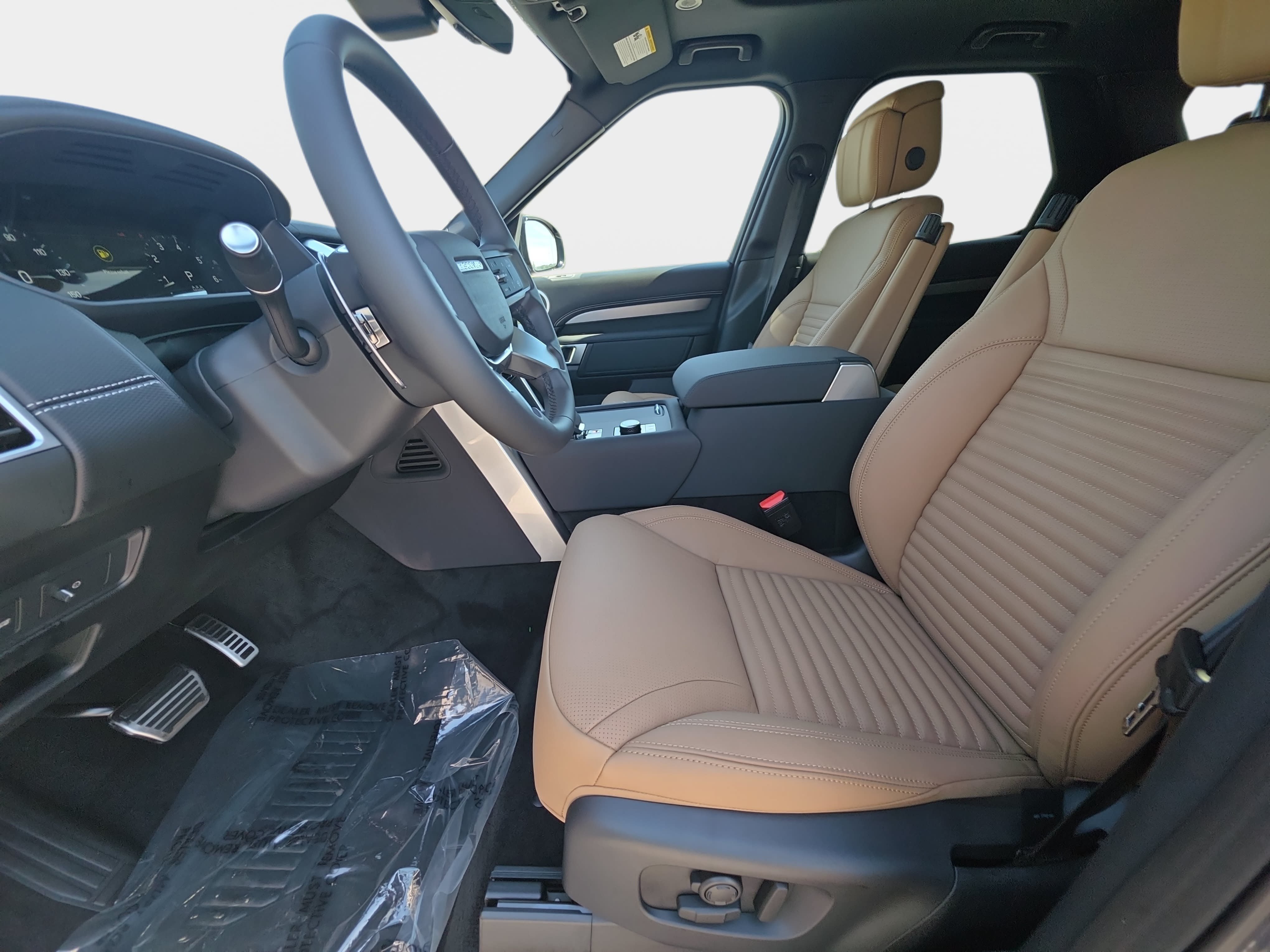 New 2026 Land Rover Discovery Dynamic SE AWD/4WD image 15