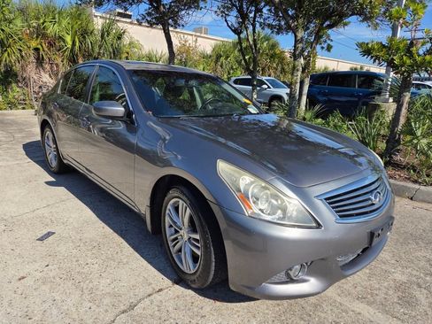 Used 2013 INFINITI G37 x Sedan w/ Premium Pkg AWD/4WD image 9