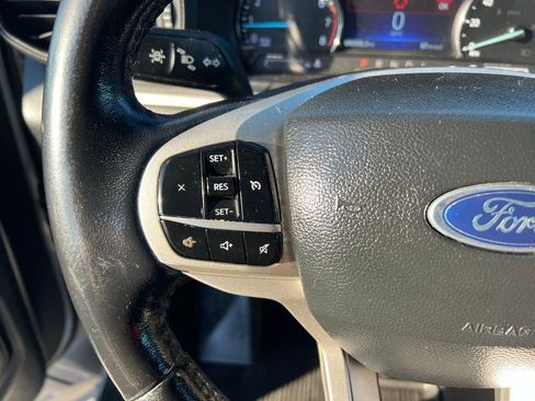 Used 2022 Ford Explorer XLT w/ Class IV Trailer Tow Package image 41