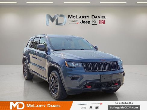 Used 2021 Jeep Grand Cherokee Trailhawk w/ Trailhawk Luxury Group AWD/4WD image 1