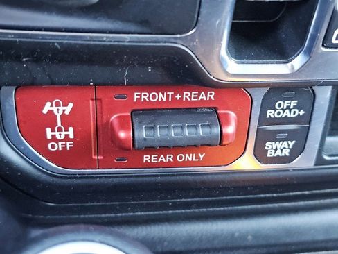 Used 2021 Jeep Gladiator Rubicon image 11