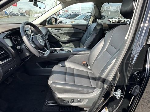 Certified 2023 Nissan Rogue SV w/ SV Premium B Package image 25