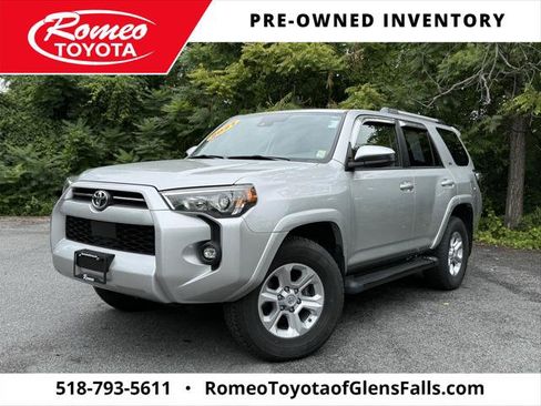 Certified 2021 Toyota 4Runner SR5 AWD/4WD image 1