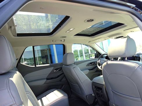 Used 2018 Chevrolet Traverse Premier AWD/4WD image 27