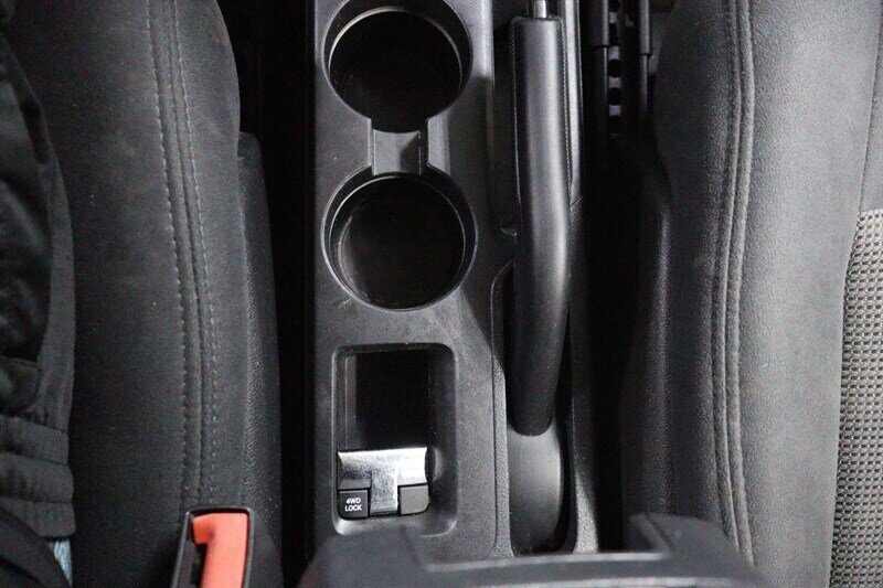 Used 2016 Jeep Patriot Sport w/ Power Value Group AWD/4WD image 15