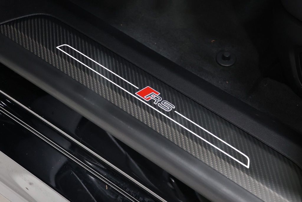 Used 2024 Audi RS e-tron GT w/ Carbon Performance Package AWD/4WD image 20