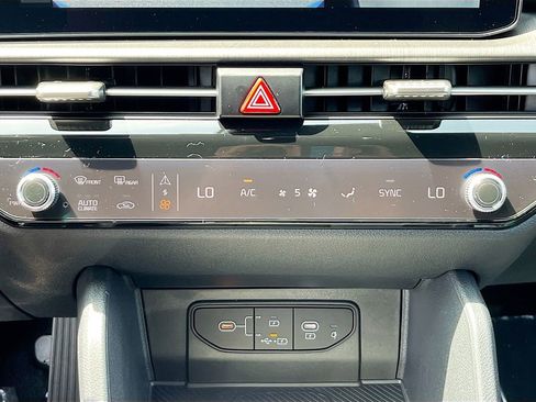 Certified 2026 Kia Sportage X-Line w/ X-Line Technology Package AWD/4WD image 19