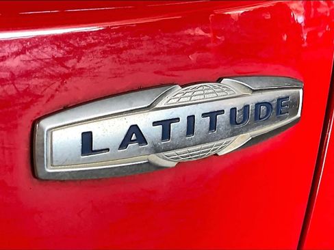 Used 2018 Jeep Renegade Latitude image 9