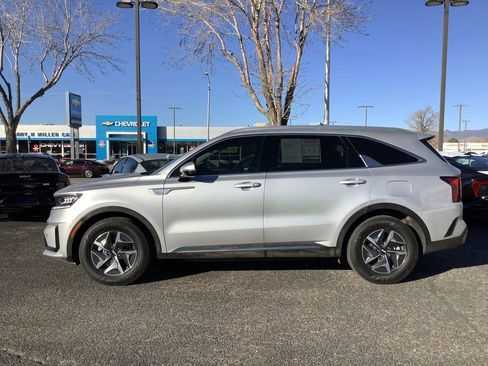 Used 2021 Kia Sorento EX image 28