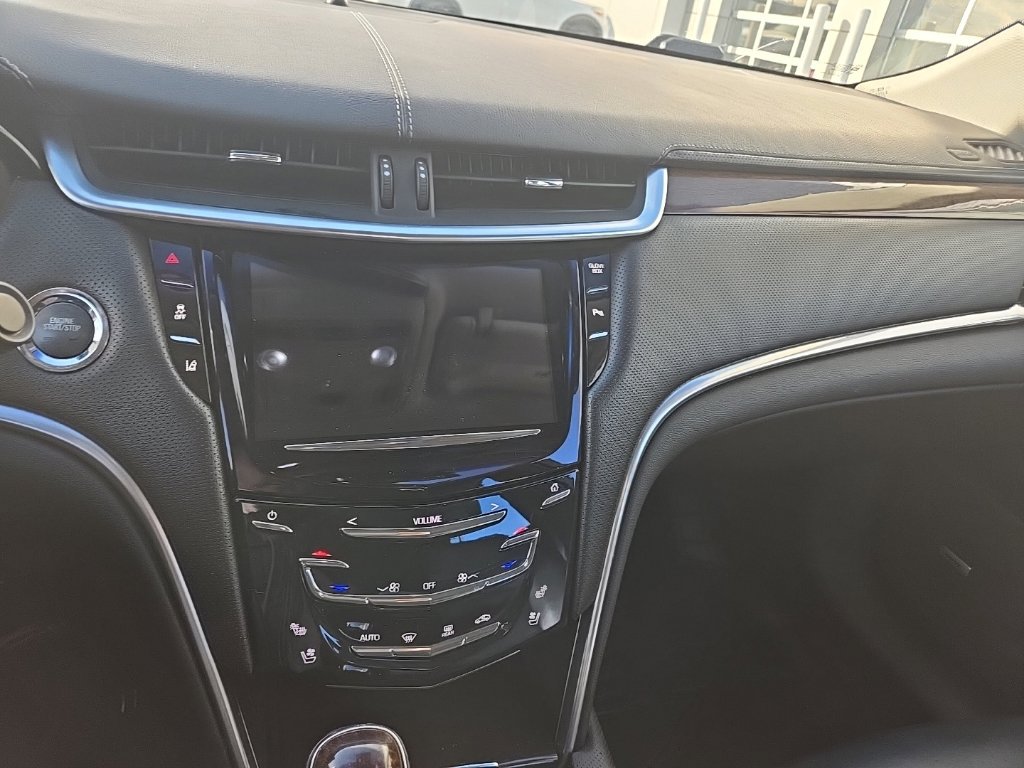 Used 2013 Cadillac XTS Premium FWD image 13