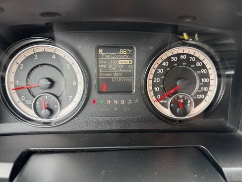 Used 2017 RAM 1500 Classic SLT AWD/4WD image 19
