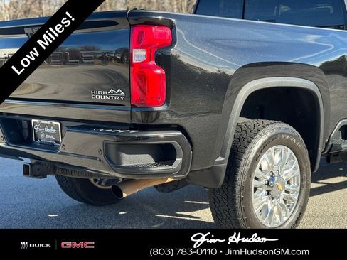 Used 2022 Chevrolet Silverado 2500 High Country w/ Z71 Off-Road Package image 17