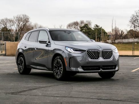 Used 2026 BMW X3 xDrive30 w/ Premium Package image 7