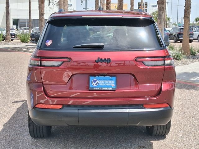 Used 2025 Jeep Grand Cherokee L Laredo RWD image 5