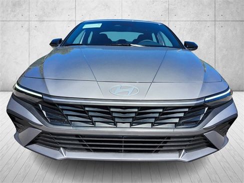 New 2026 Hyundai Elantra Sport image 6